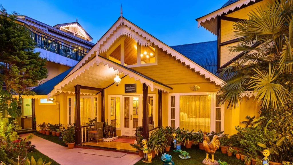 Central Heritage Resort & Spa