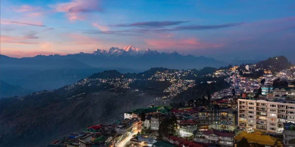 Summit West Gate Posada